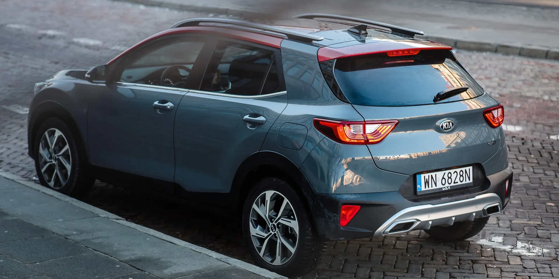 2021 Kia Stonic photo 1