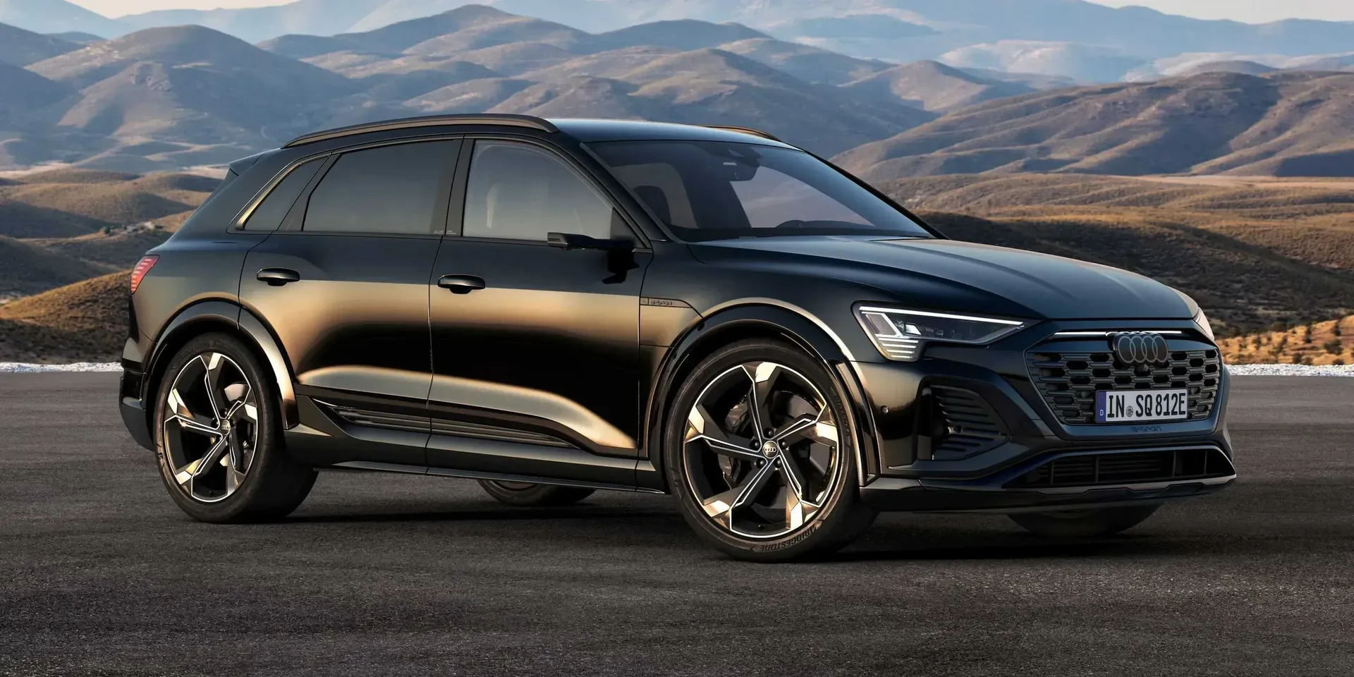 2023 Audi Q8 SQ8 e-tron quattro photo 1