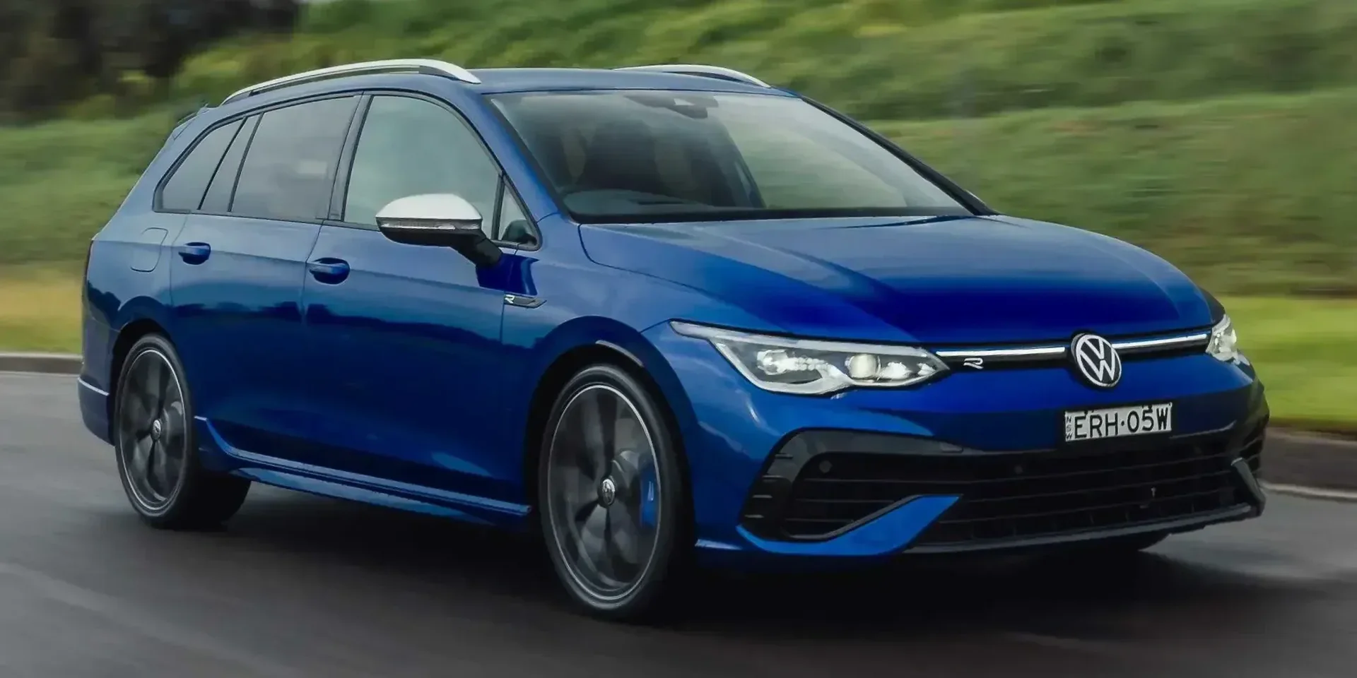 2024 Volkswagen Golf R photo 1