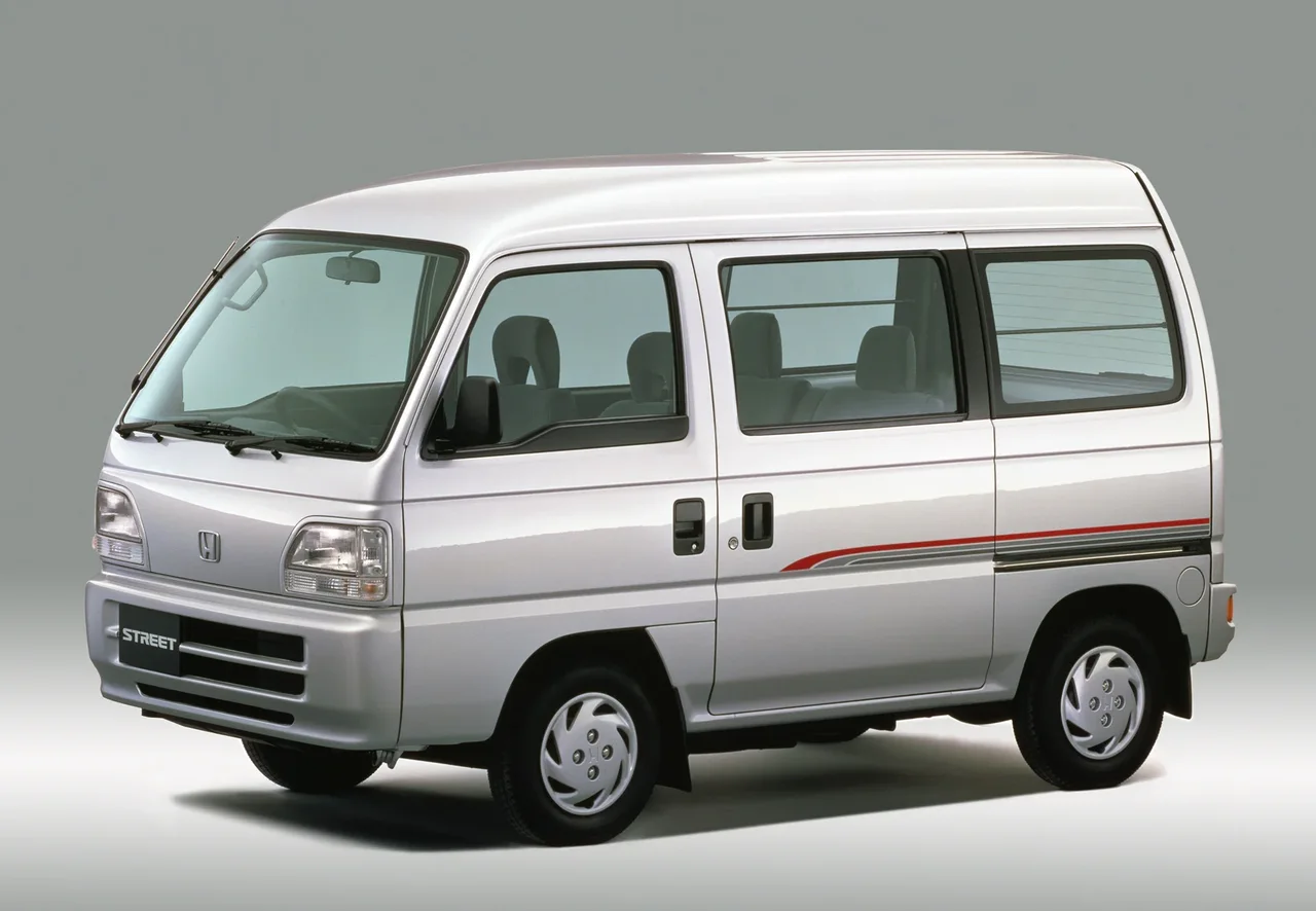 Exterior 3