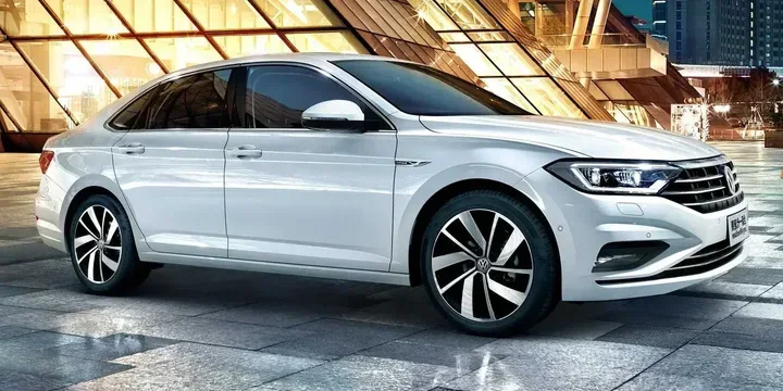 2019 Volkswagen 2019-volkswagen-sagitar-280tsi main image