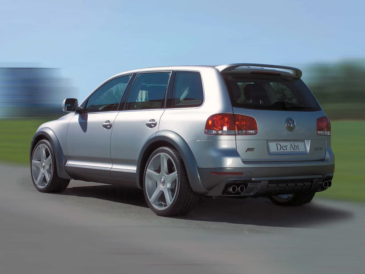 Exterior 5
