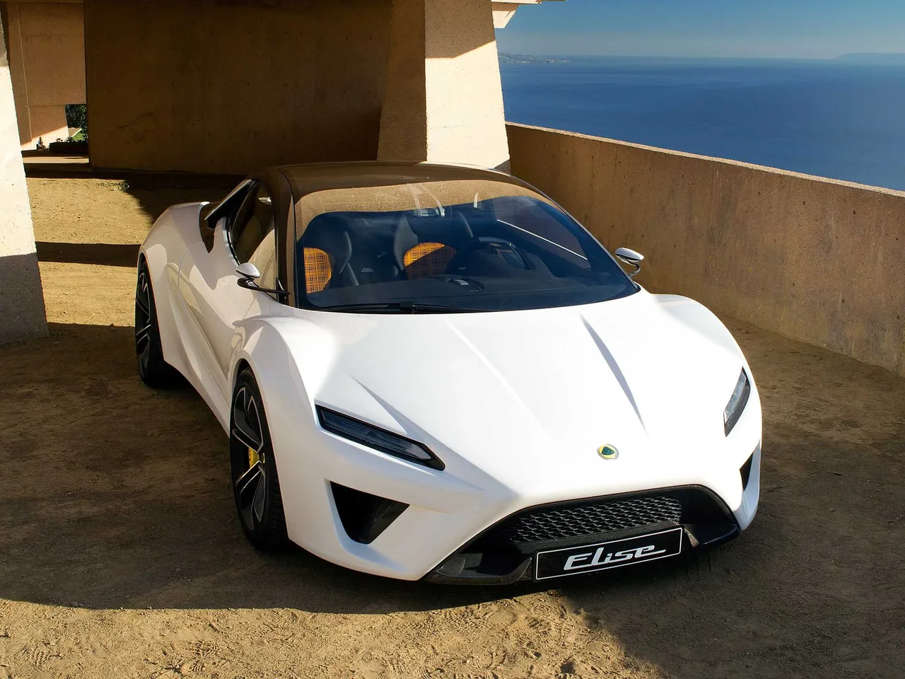 Exterior 3
