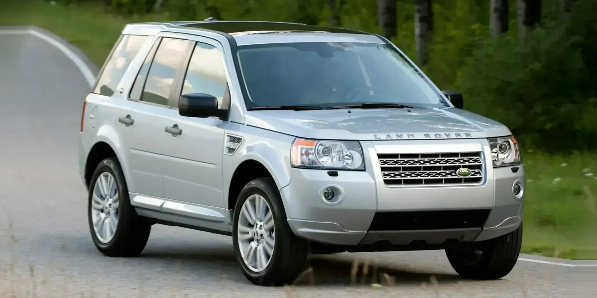 2007 Land Rover LR2 photo 1