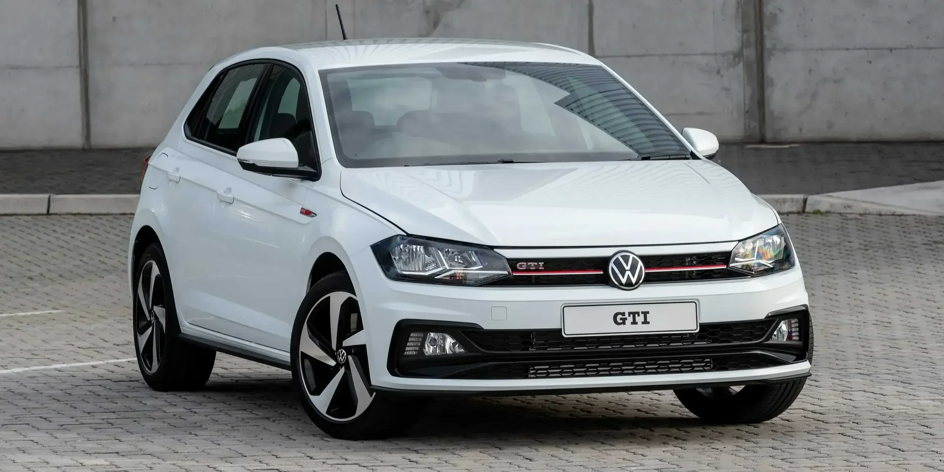 2021 Volkswagen Polo GTI photo 1