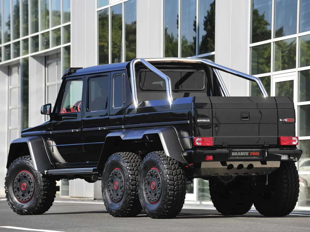 Exterior 4