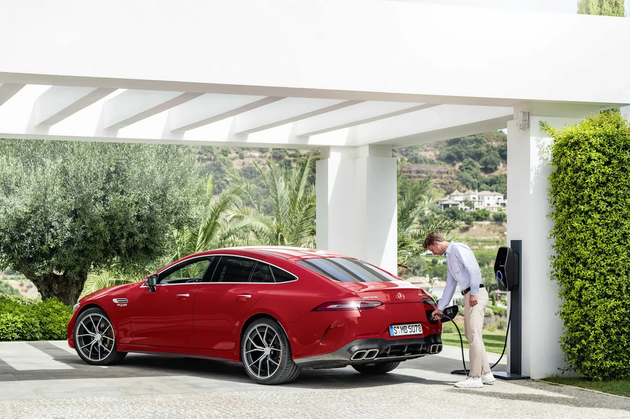 Exterior 24