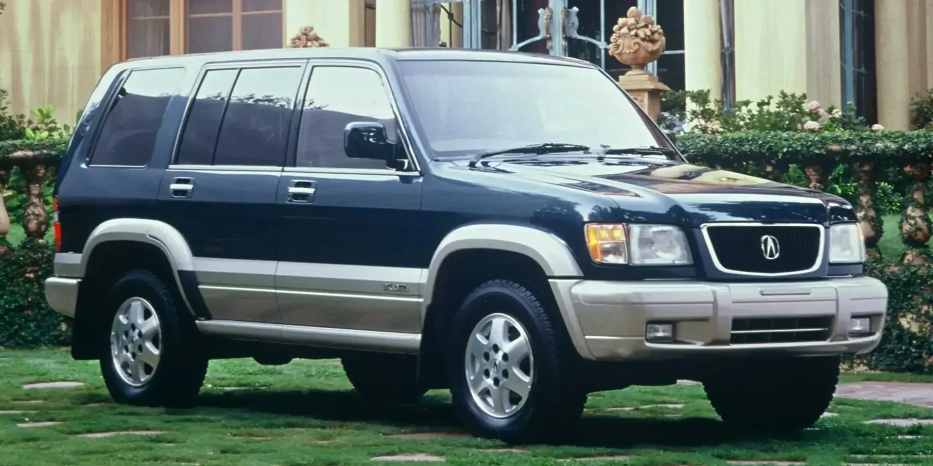 1999 Acura SLX photo 1