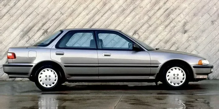 1990 Acura 1990-acura-integra-sedan-4-door-18-132ps main image