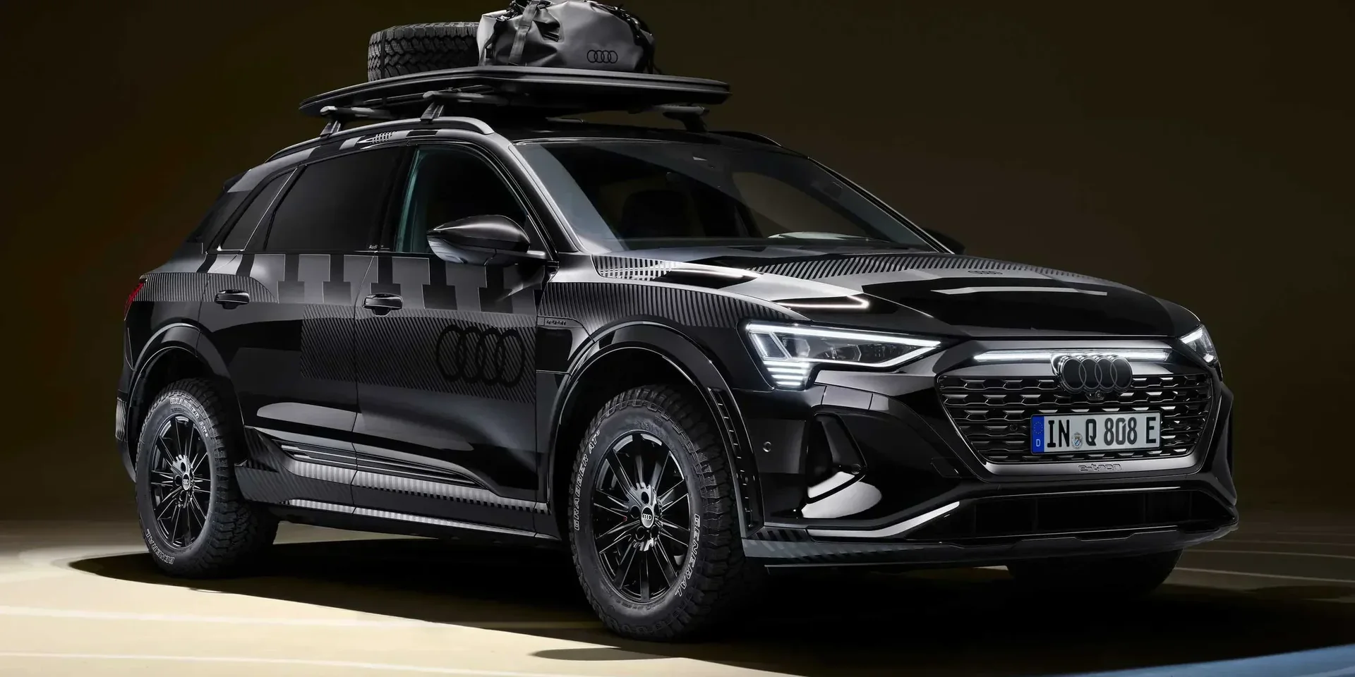 2024 Audi Q8 photo 1