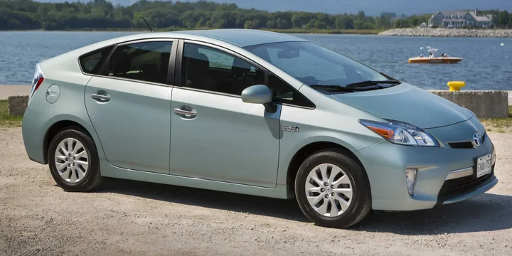 2012 Toyota 2012-toyota-prius-plug-in-hybrid main image