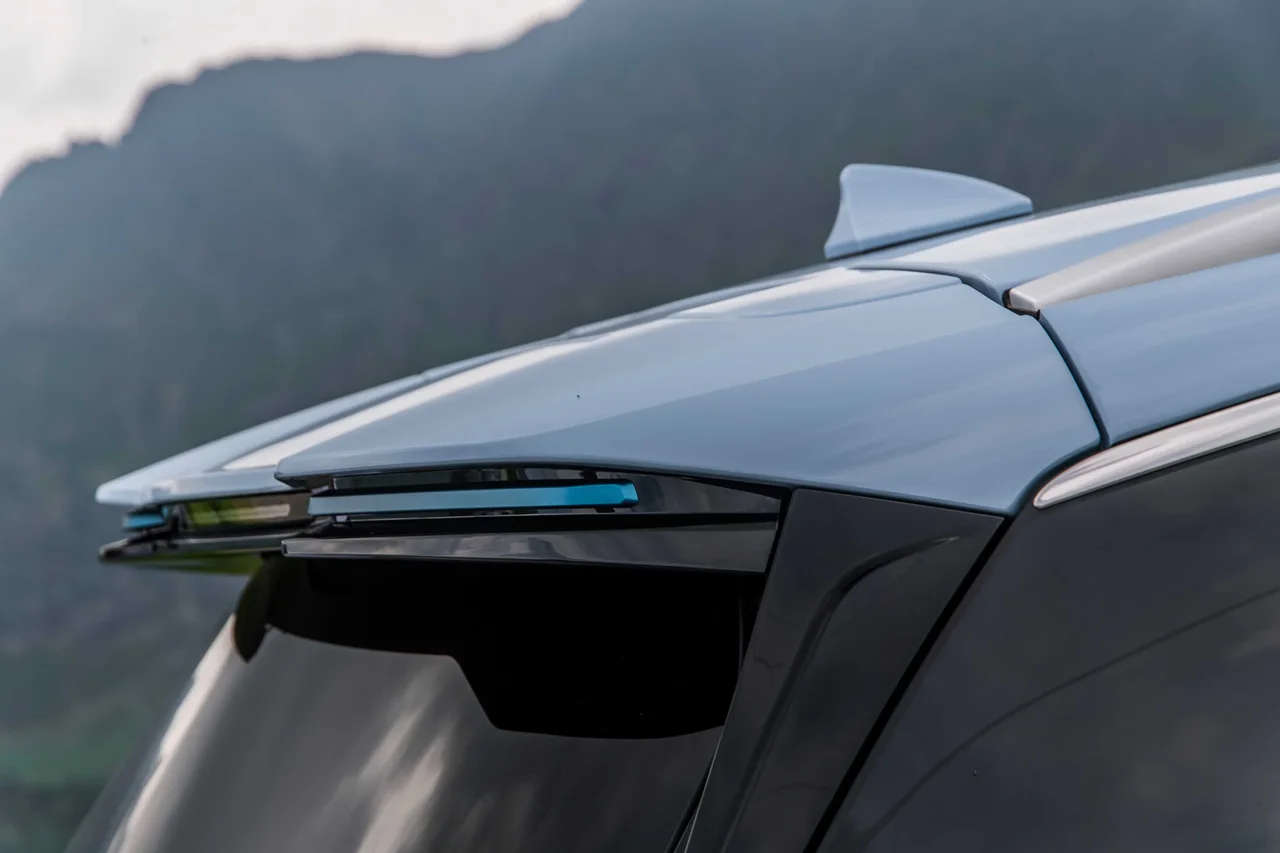 Exterior 25