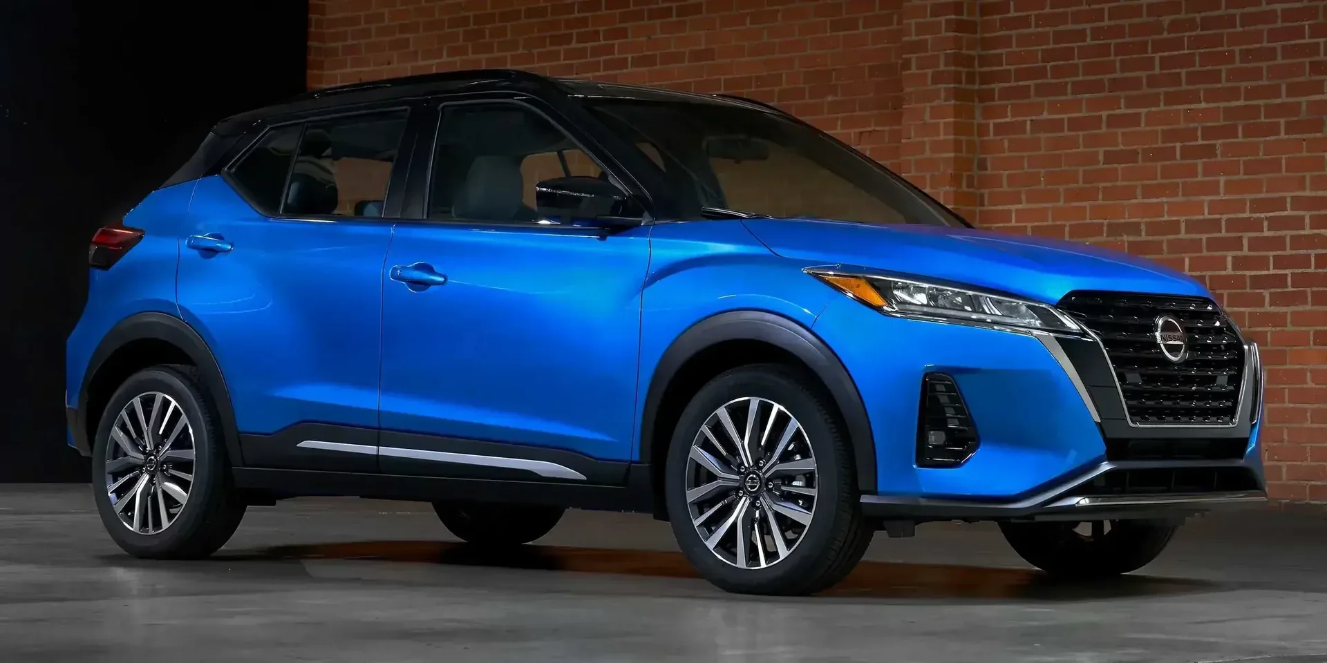 2021 Nissan Kicks photo 1