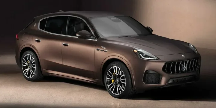 2022 Maserati 2022-maserati-grecale-gt main image