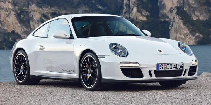 2011 Porsche 2011-porsche-911-carrera-gts main image