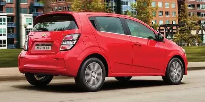 2017 Chevrolet 2017-chevrolet-aveo-hatchback-5-door-16-115ps main image