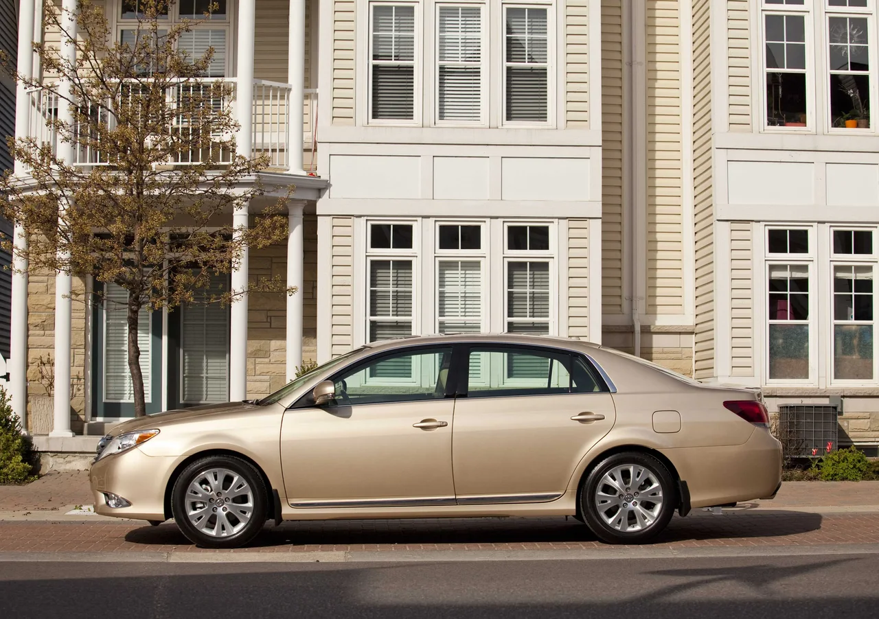 Exterior 3