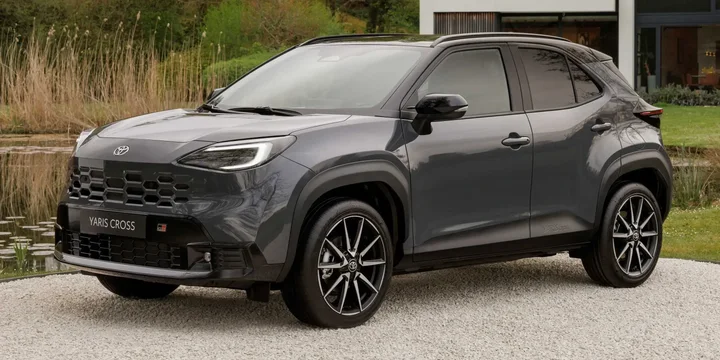 2026 Toyota 2026-toyota-yaris-cross-hybrid-115-e main image