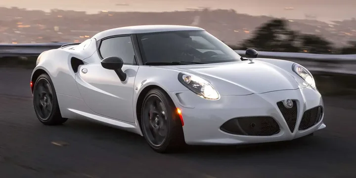 2013 Alfa Romeo 2013-alfa-romeo-4c-generation-960-961-175-tbi-16v-tct-6-speed main image