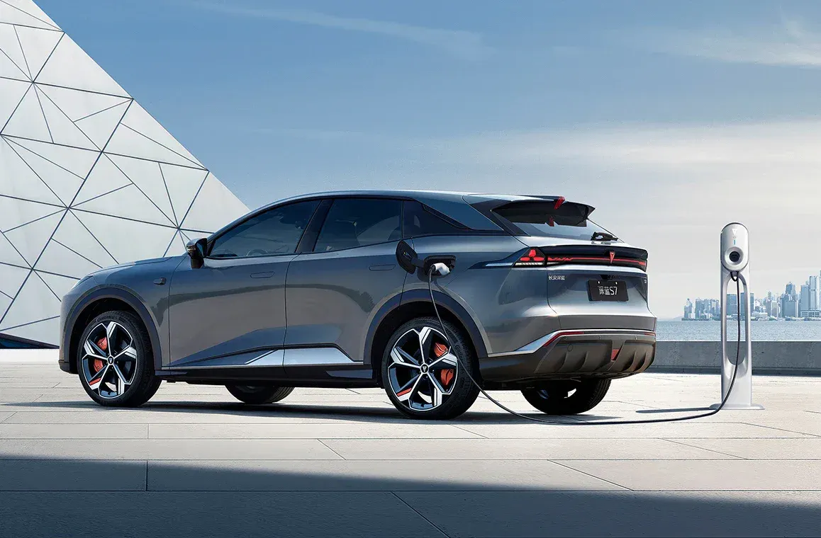 Exterior 3