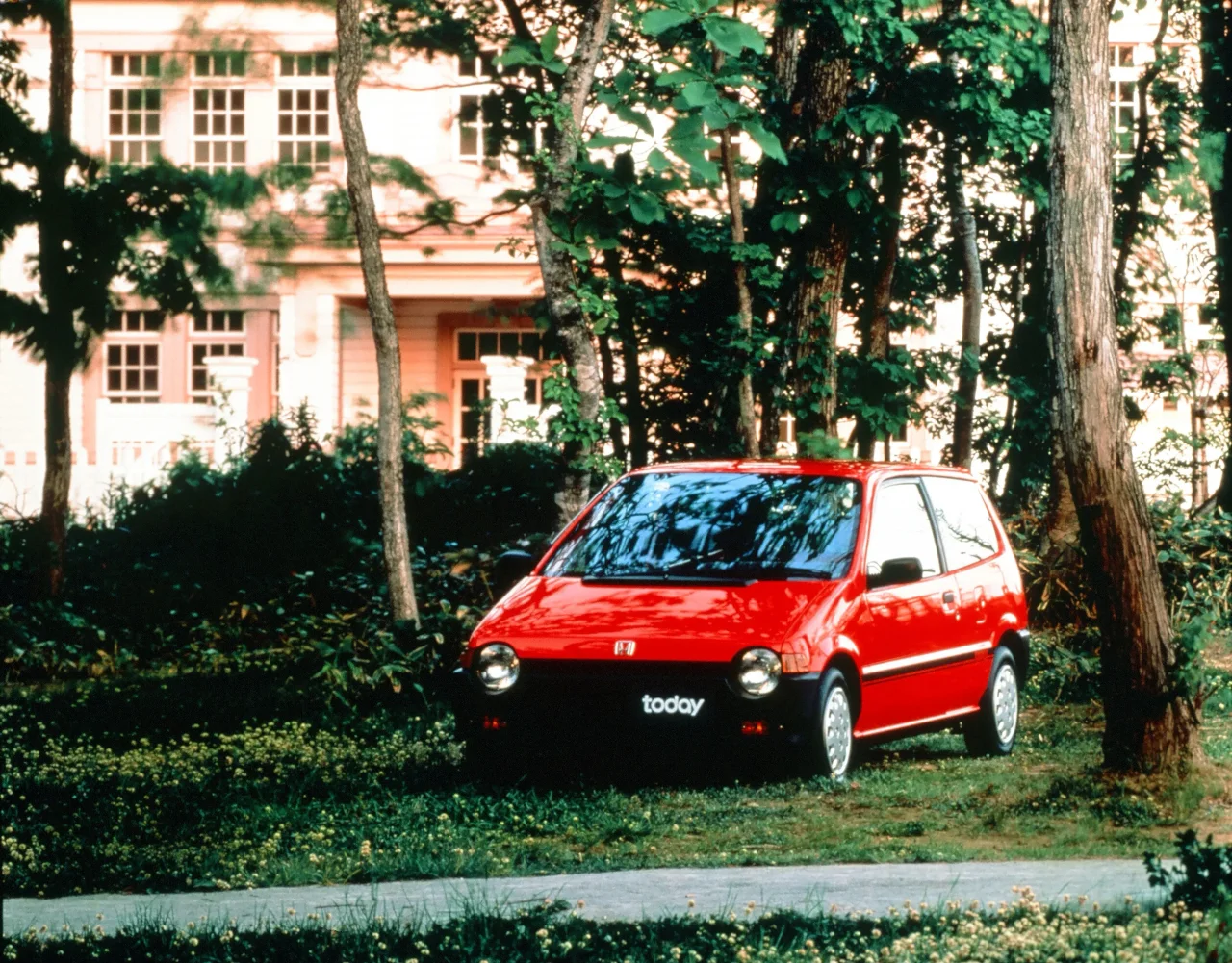 Exterior 4