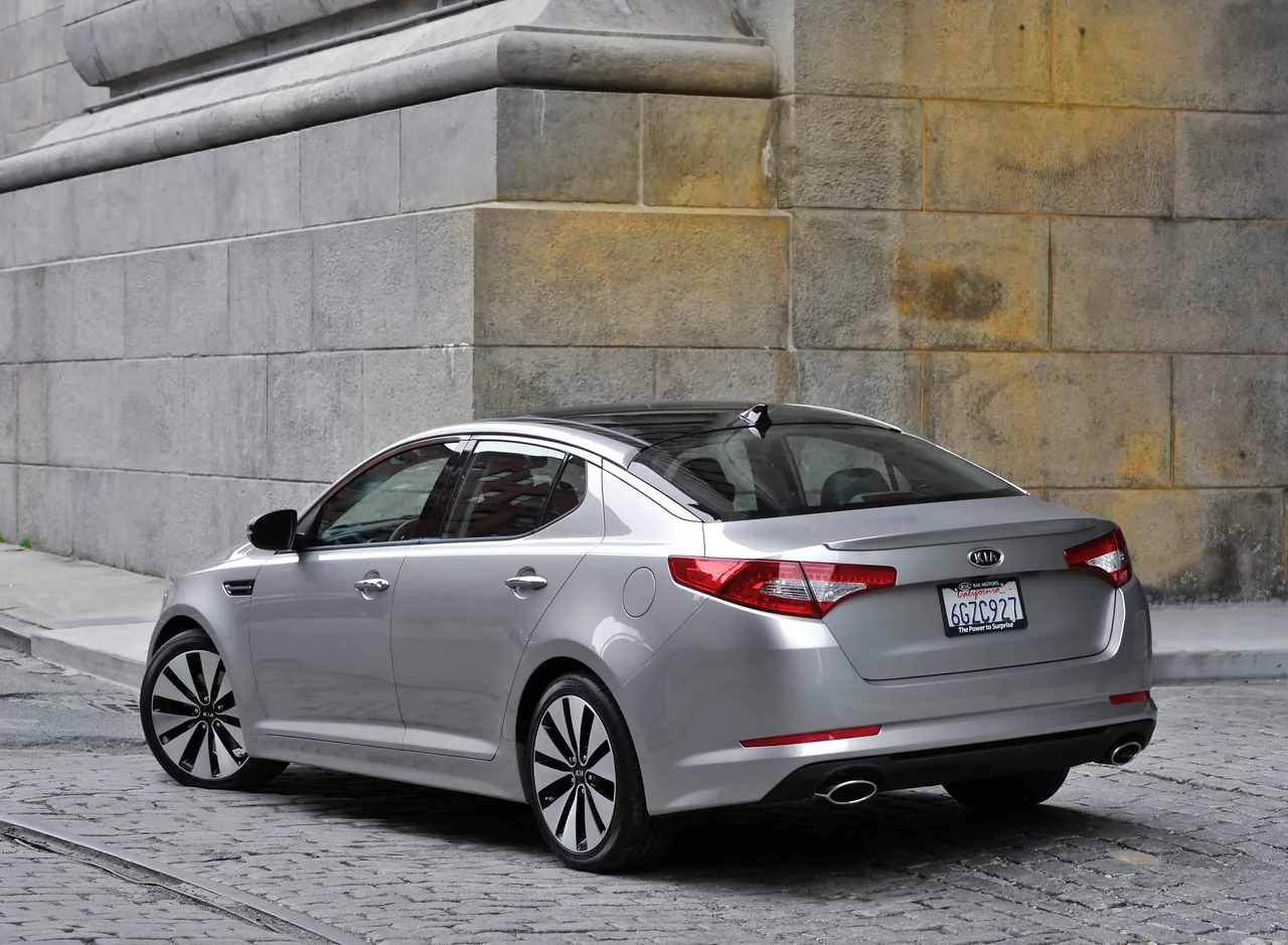 Exterior 4