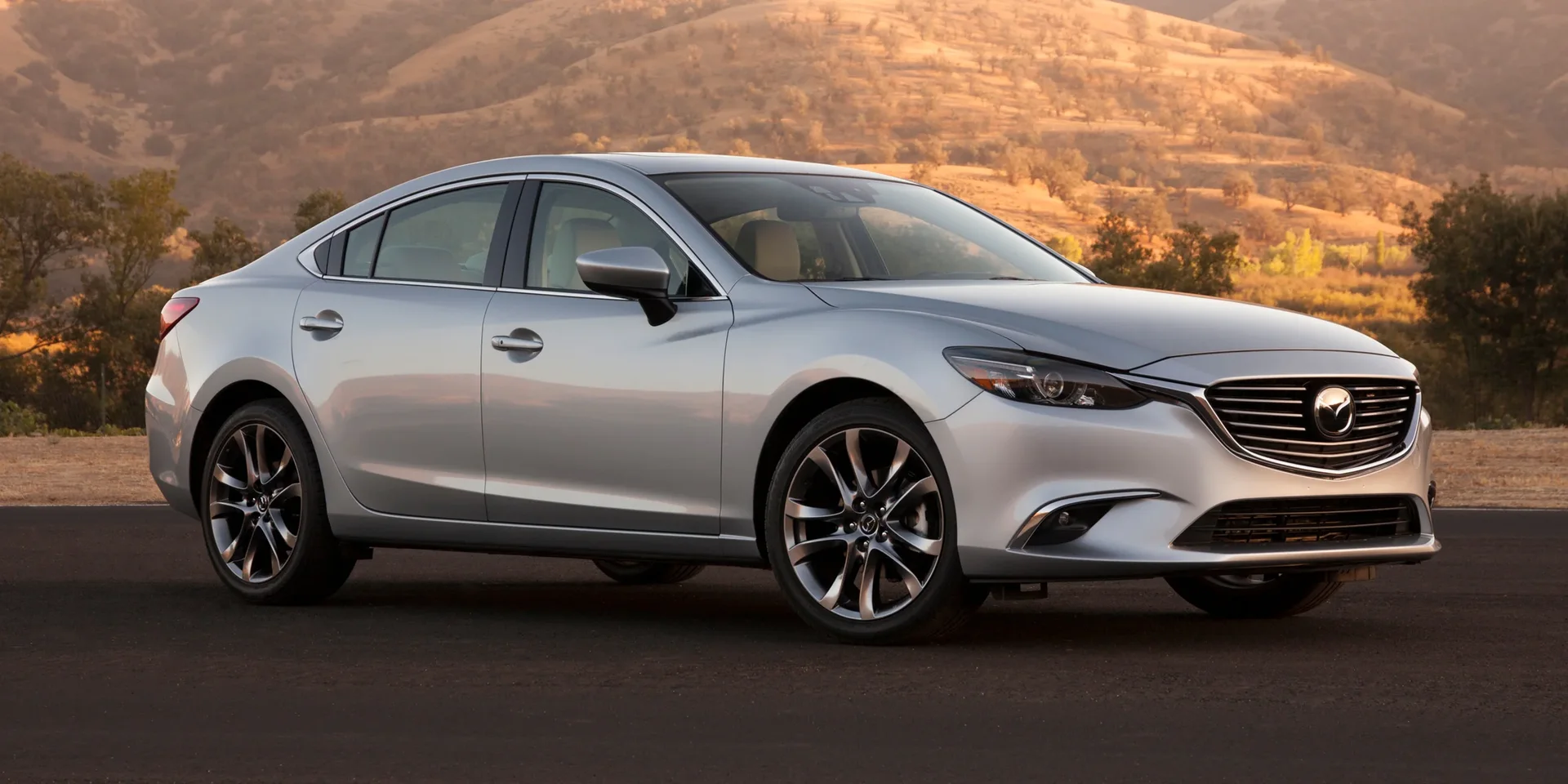 2015 Mazda 6 photo 1