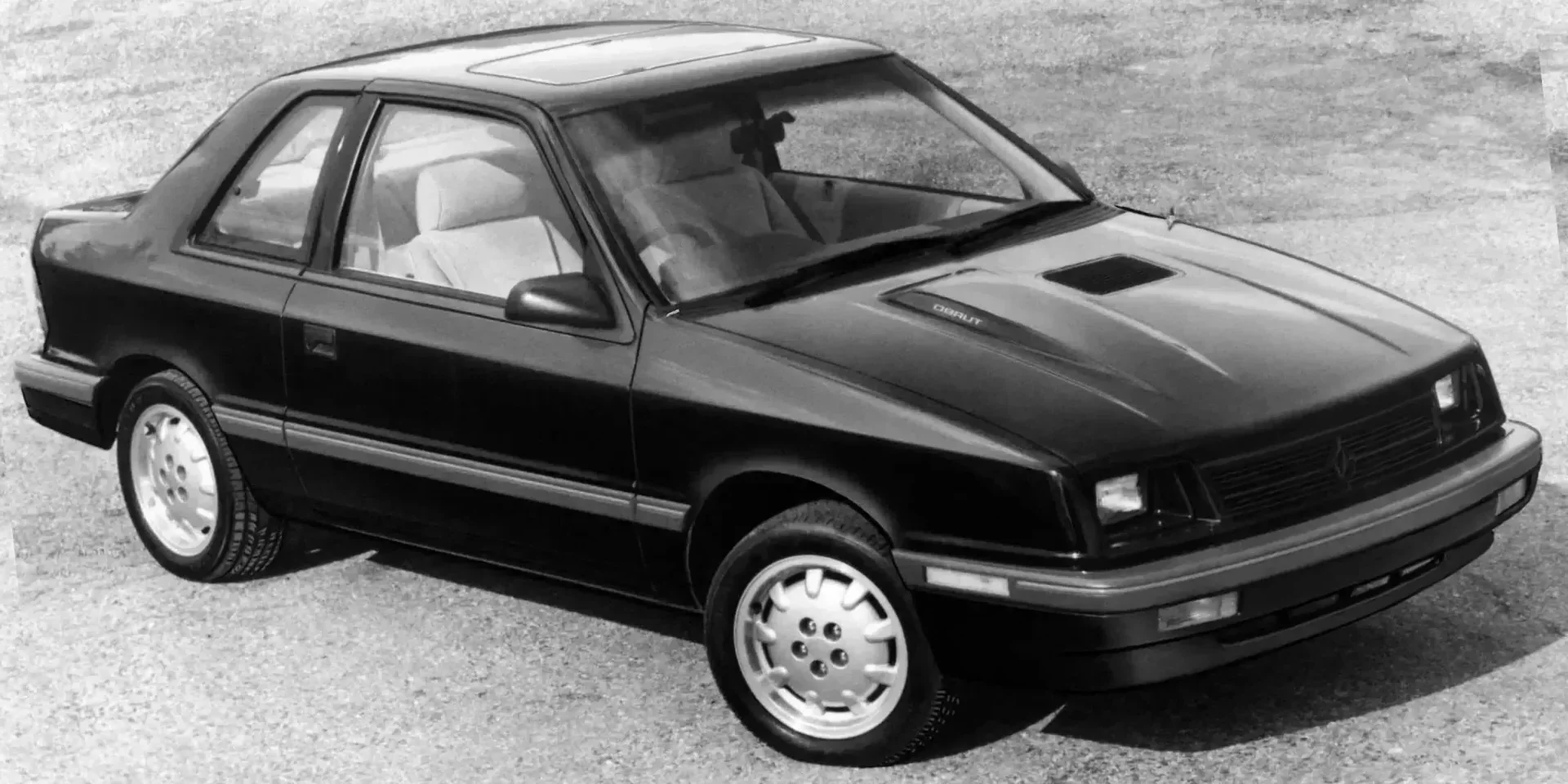 1987 Dodge Shadow Turbo photo 1