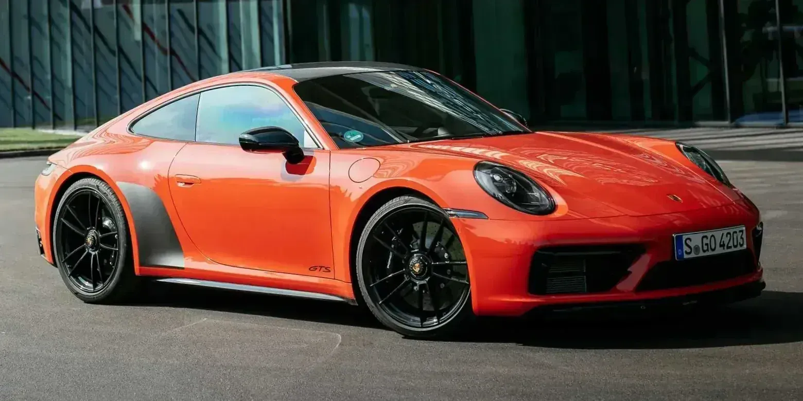 2022 Porsche 911 Carrera 4 photo 1