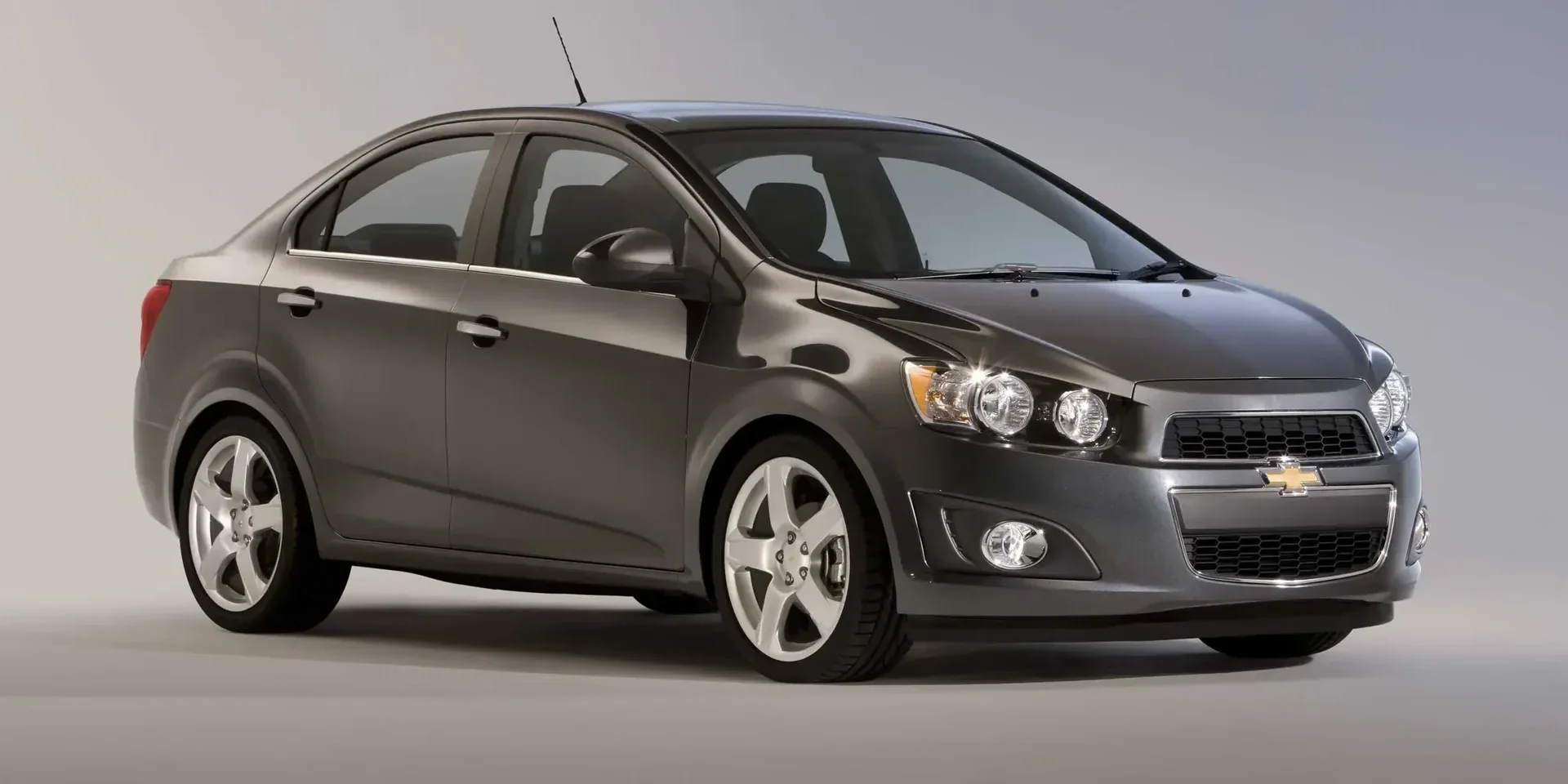 2012 Chevrolet Sonic photo 1