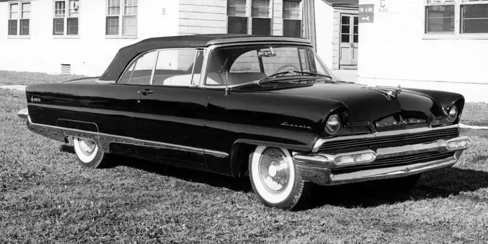 1956 Lincoln Premiere photo 1