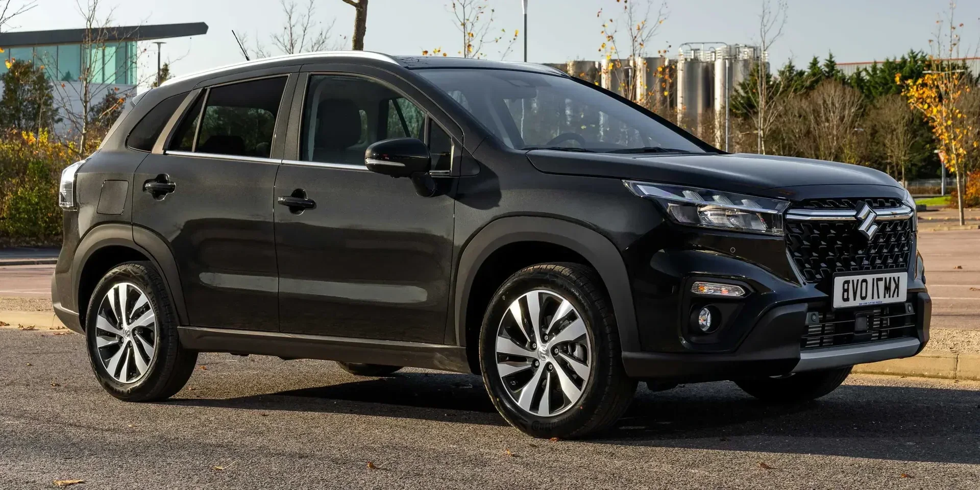 2025 Suzuki S-Cross photo 1