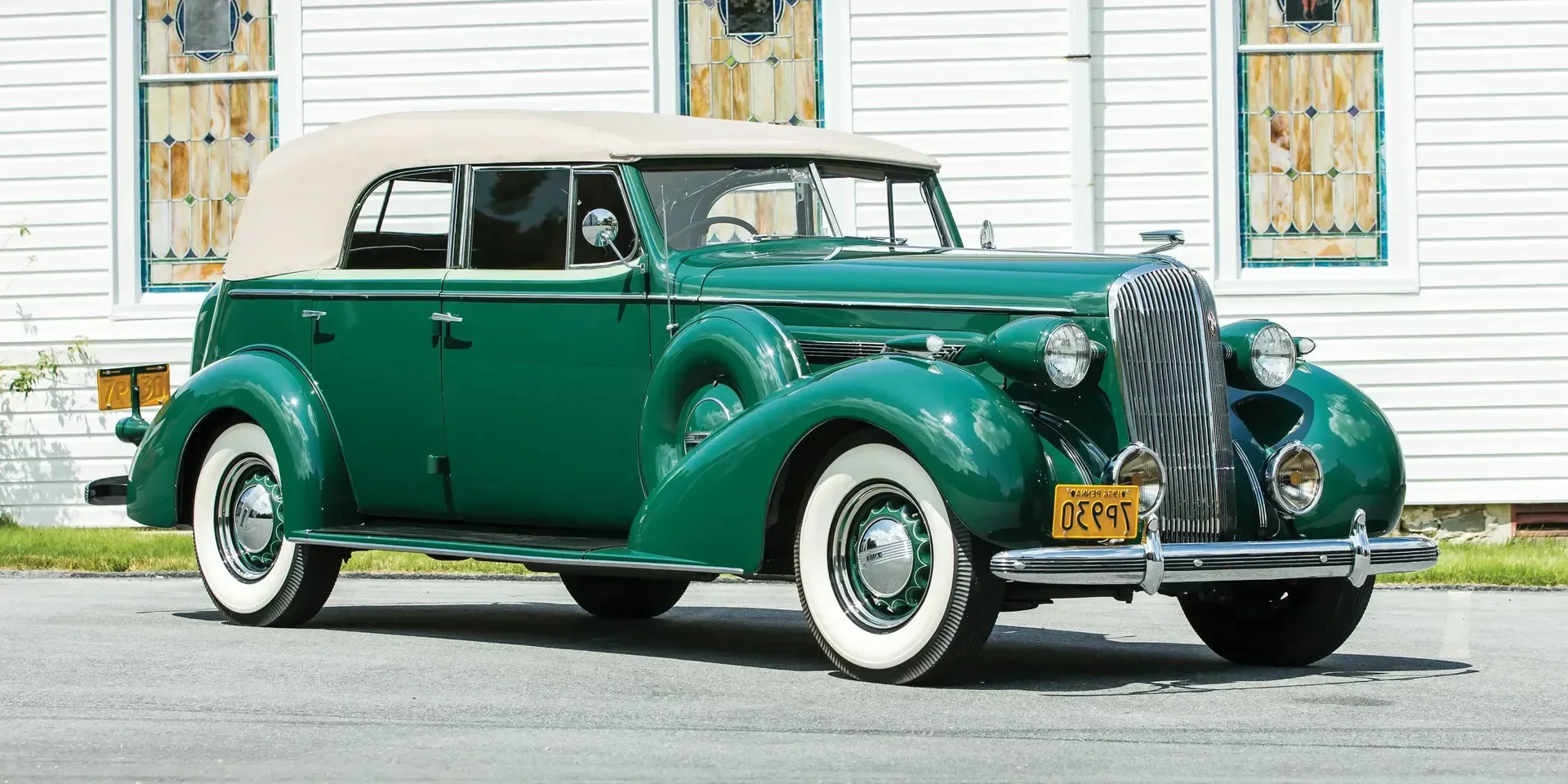 1936 Buick Roadmaster photo 1