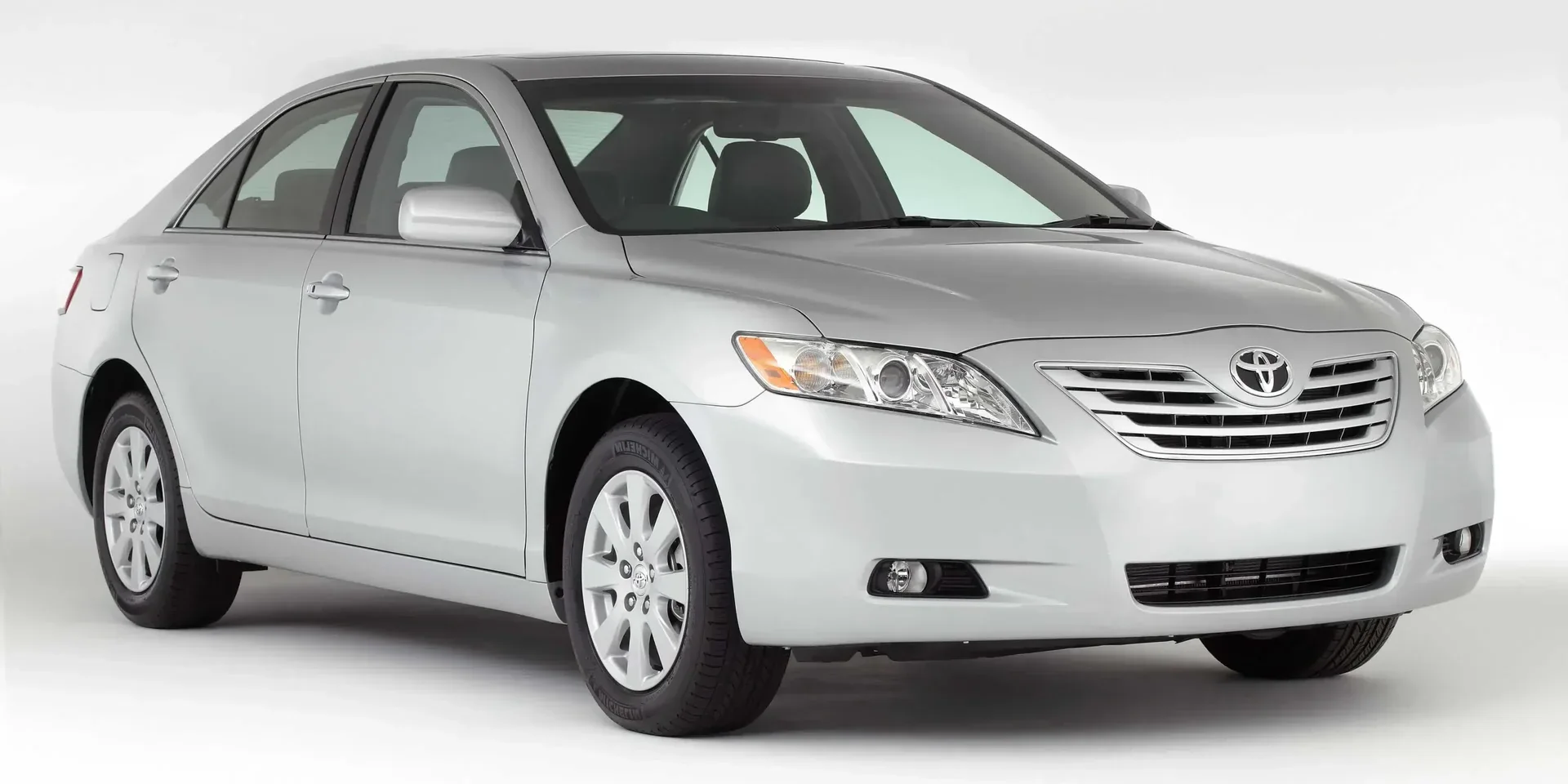 2012 Toyota Camry photo 1
