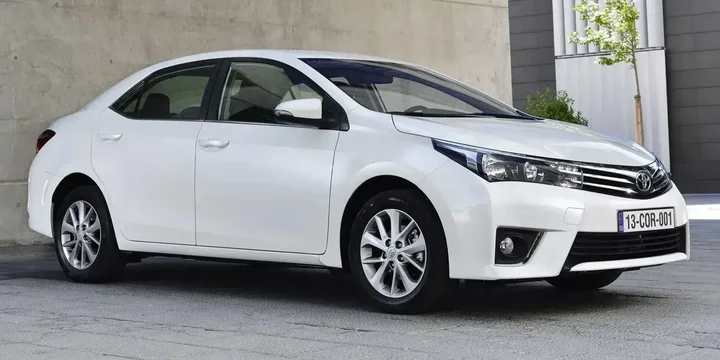 2013 Toyota 2013-toyota-corolla main image