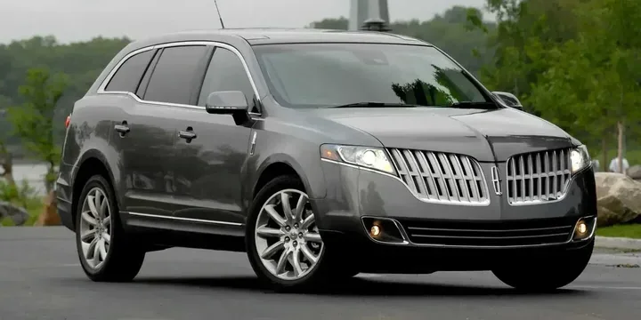 2010 Lincoln 2010-lincoln-mkt main image