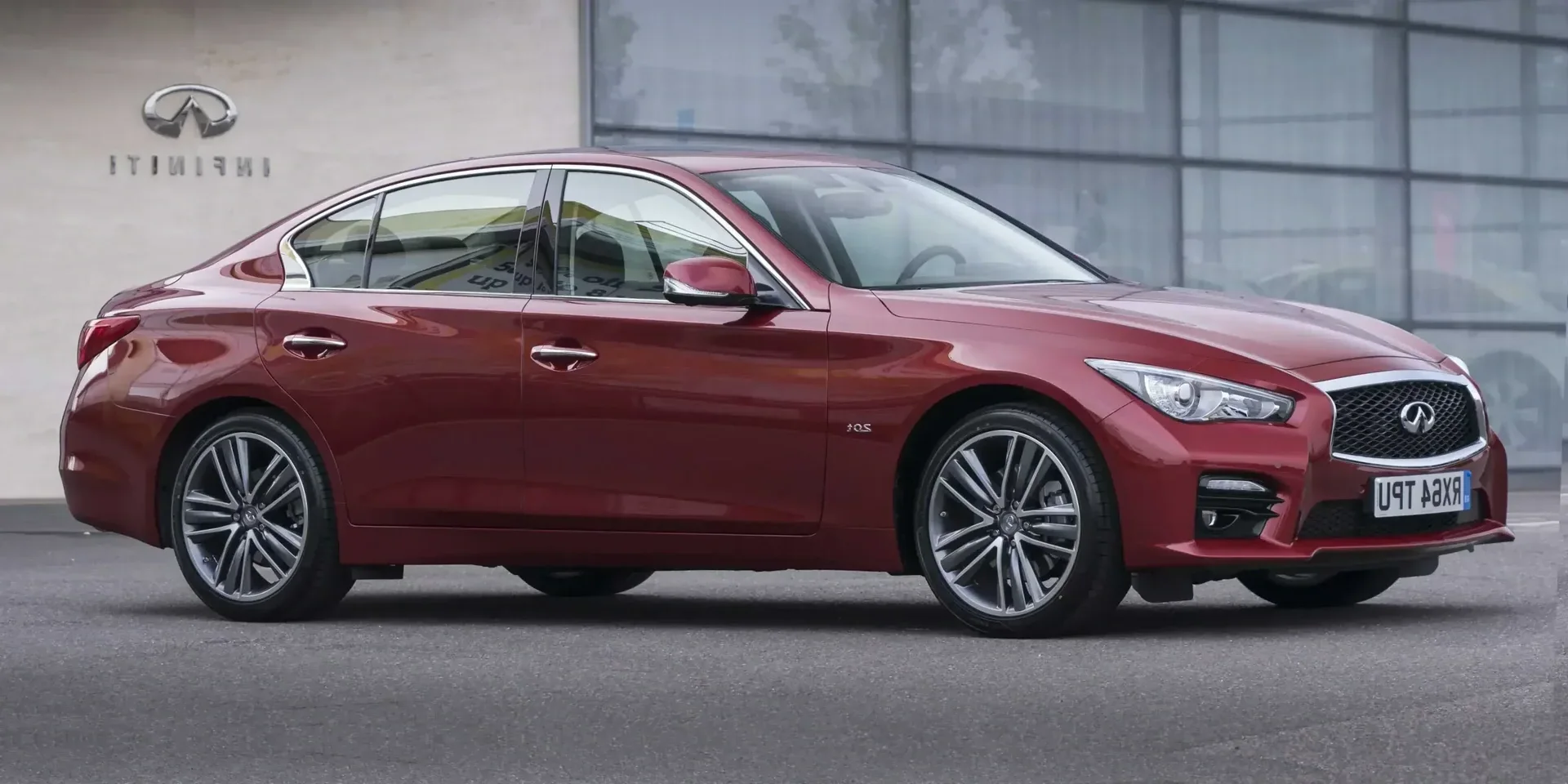 2024 Infiniti Q50 photo 1