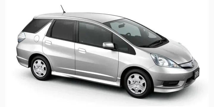 2011 Honda Fit Shuttle Hybrid exterior main image