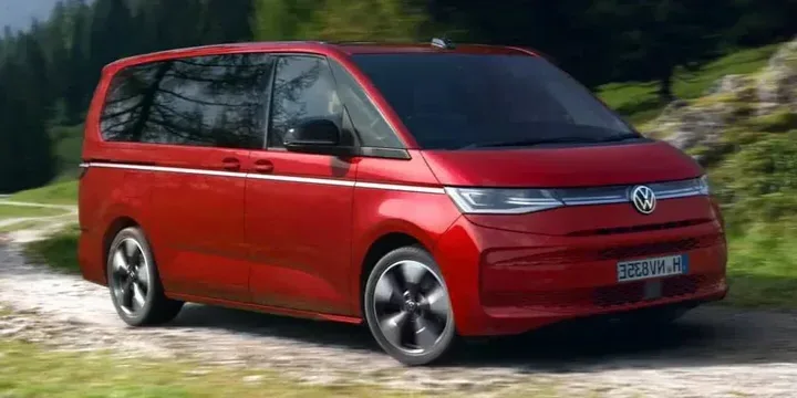 2025 Volkswagen 2025-volkswagen-transporter-ehybrid-4motion main image