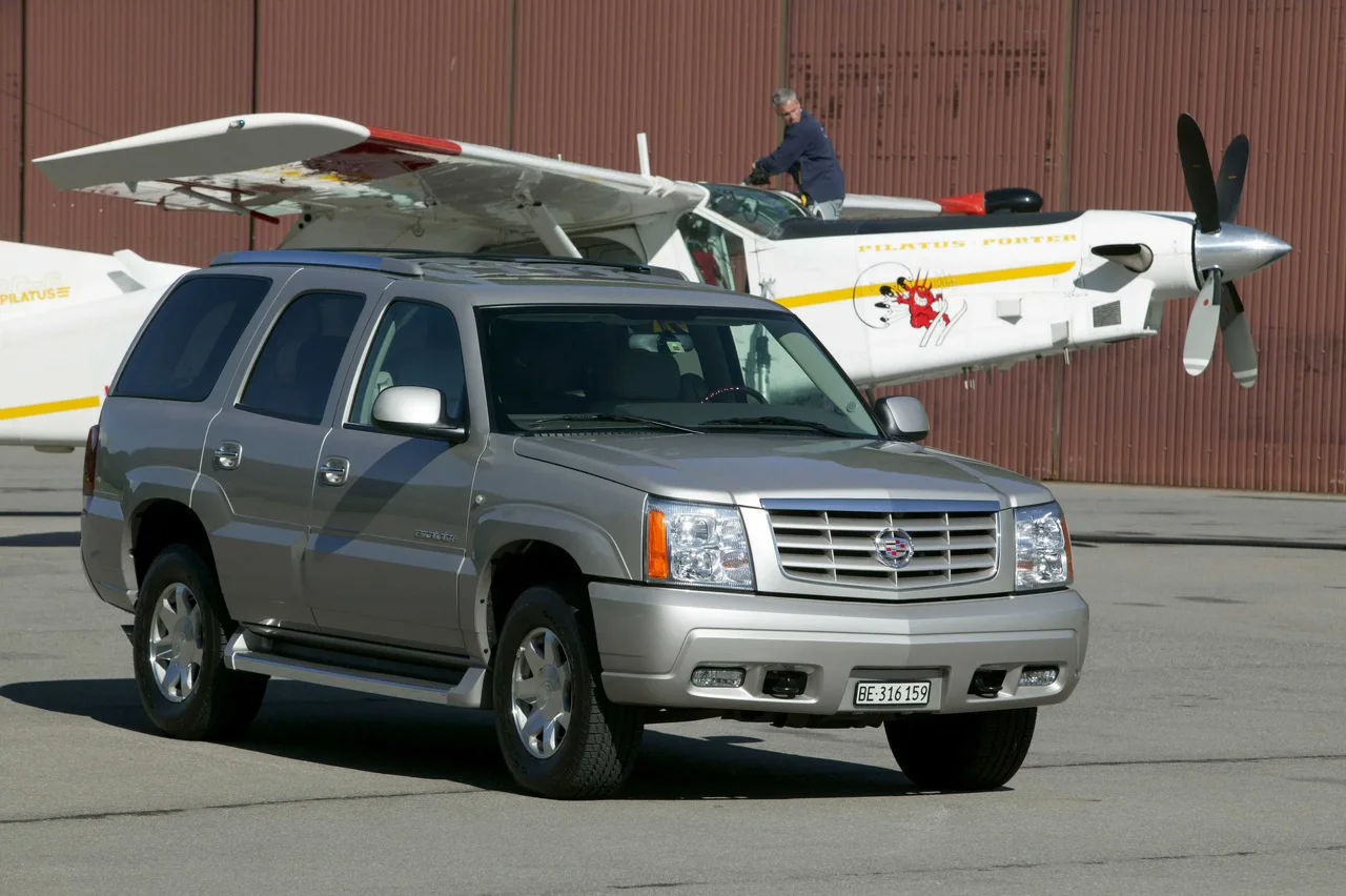 Exterior 6