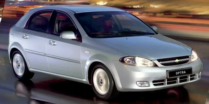 2004 Chevrolet 2004-chevrolet-optra-5 main image