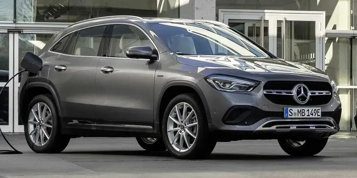 2020 Mercedes-Benz GLA photo 1