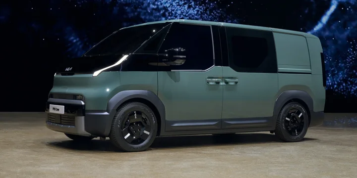 2025 Kia PV5 Crew exterior main image