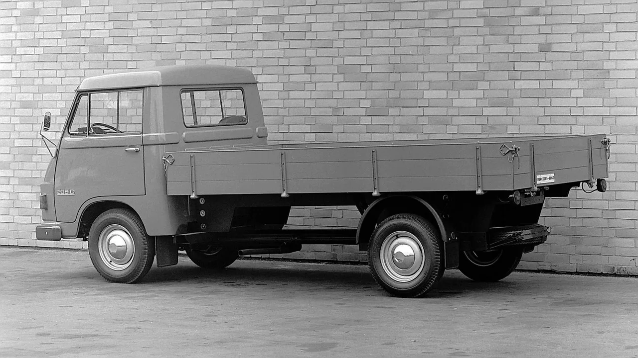 Exterior 5