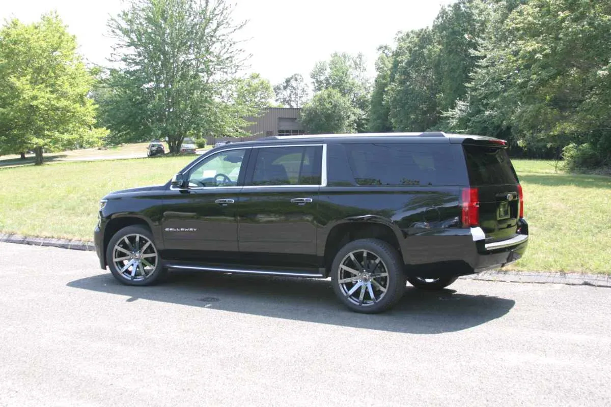 Exterior 3