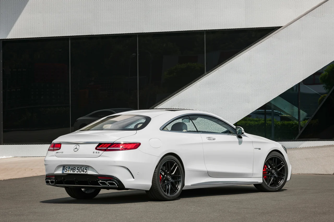 Exterior 3