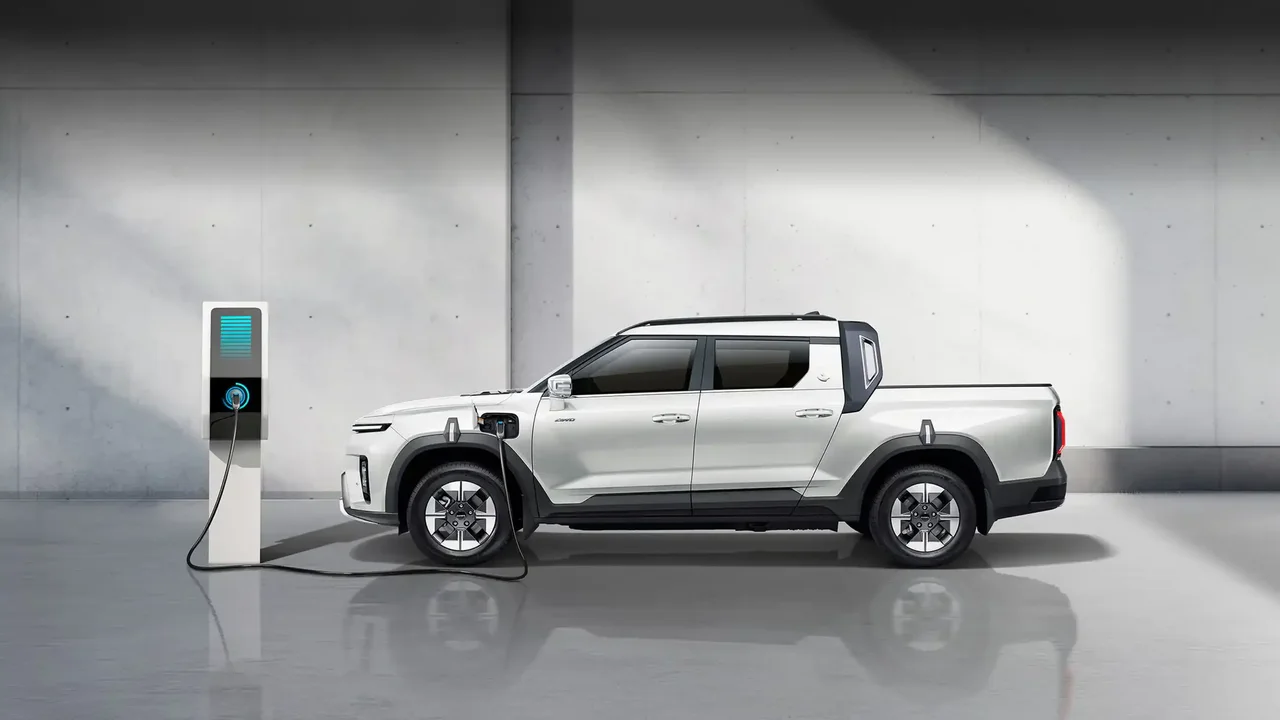 Exterior 10