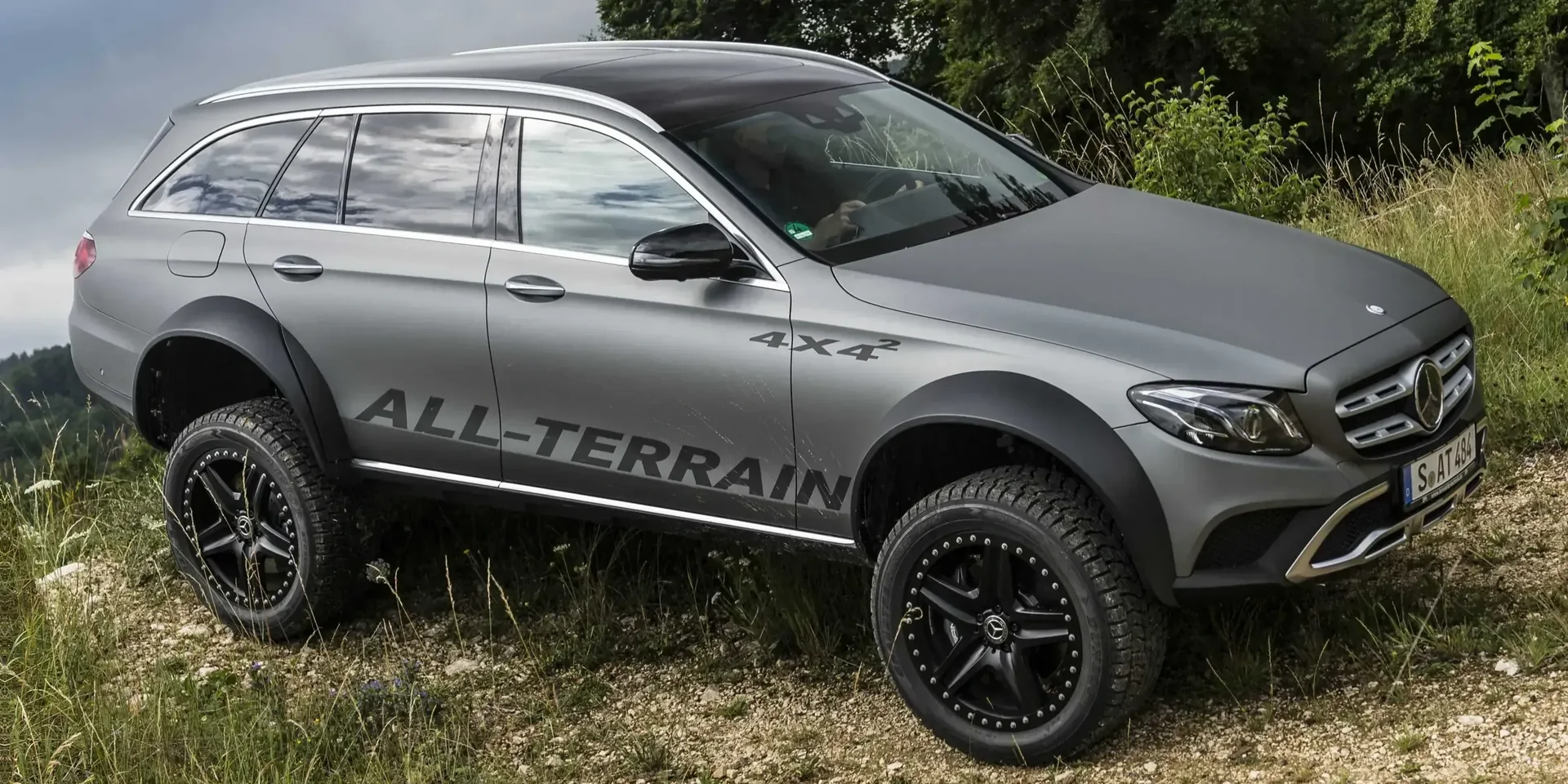 2017 Mercedes-Benz E-Class All-Terrain 4x4 photo 1
