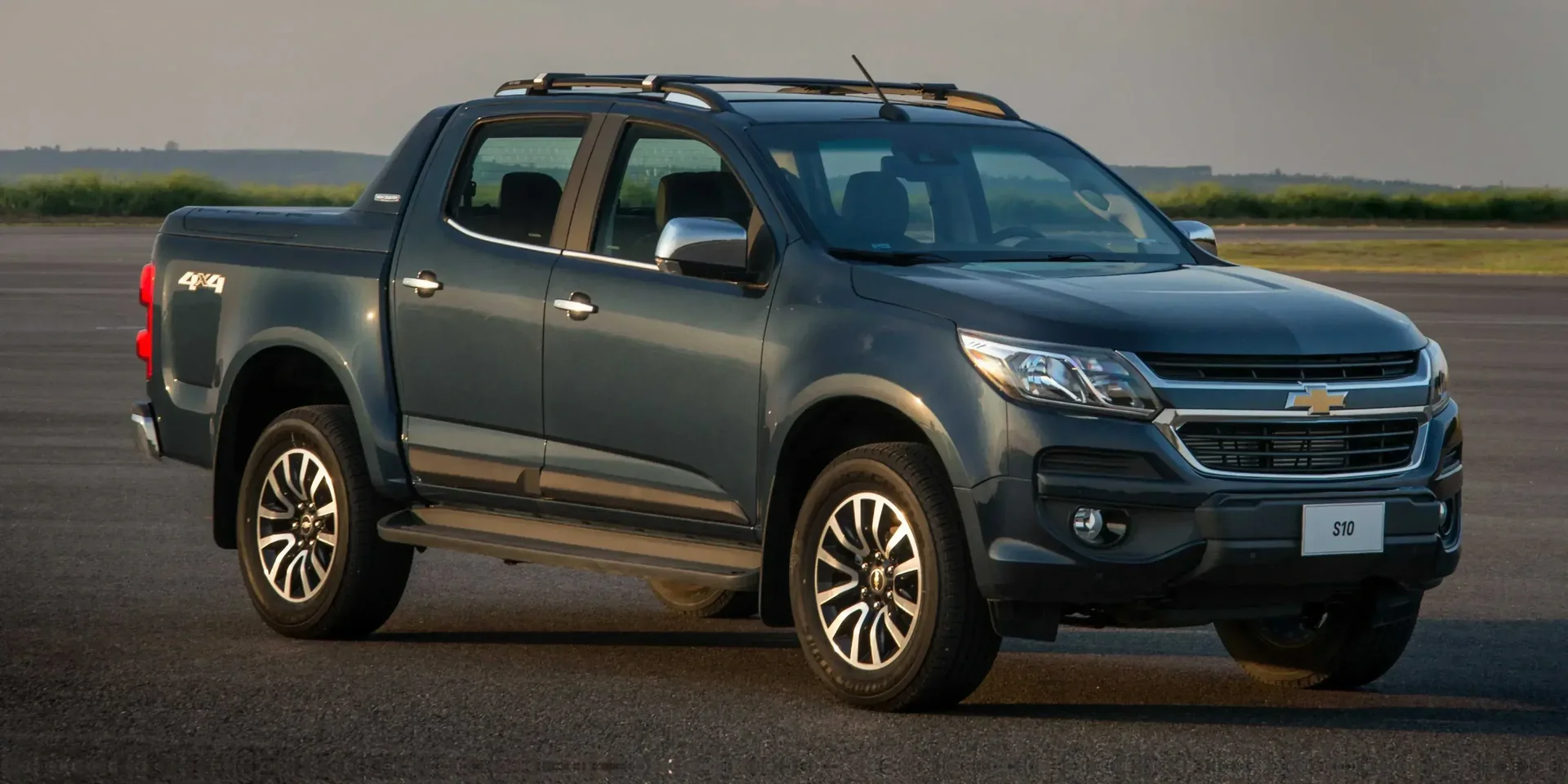 2024 Chevrolet S-10 photo 1