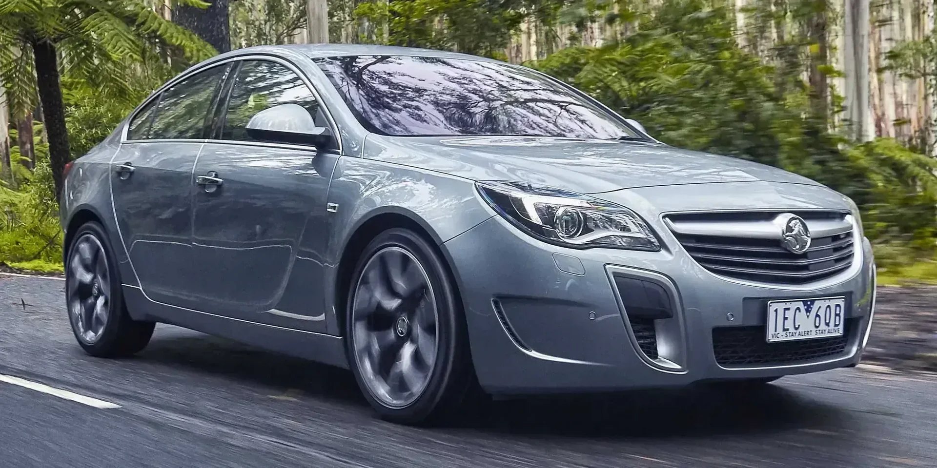 2013 Holden Insignia photo 1